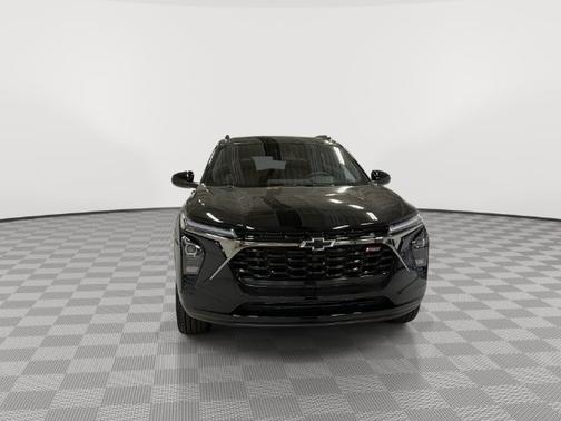 Mosaic Black Metallic 2026 Chevrolet Trax 2RS