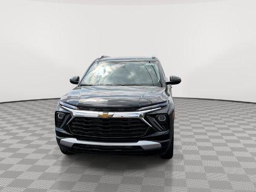 Mosaic Black Metallic 2026 Chevrolet Trailblazer LT