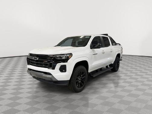 Summit White 2026 Chevrolet Colorado Z71