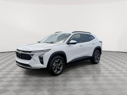 Summit White 2026 Chevrolet Trax LT