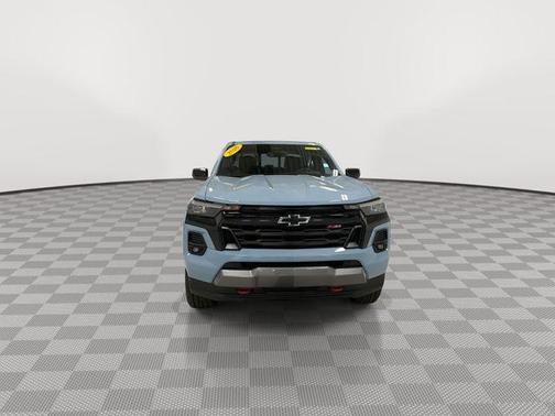 Snowdrift Metallic 2026 Chevrolet Colorado Z71