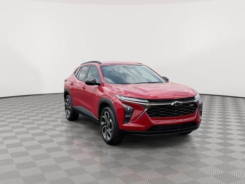 Apex Red 2026 Chevrolet Trax FWD 2RS