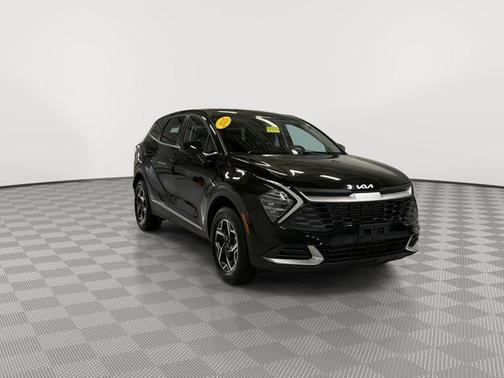 Ebony Black 2025 Kia Sportage LX