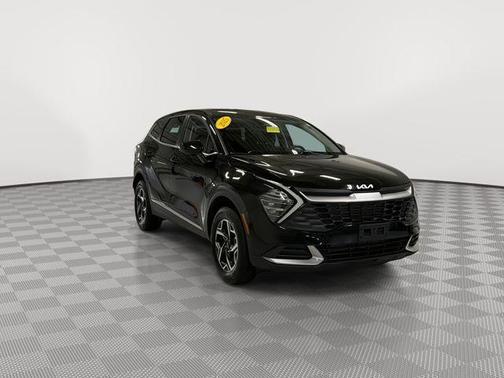 Ebony Black 2025 Kia Sportage LX