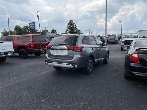 2019 Mitsubishi Outlander SE