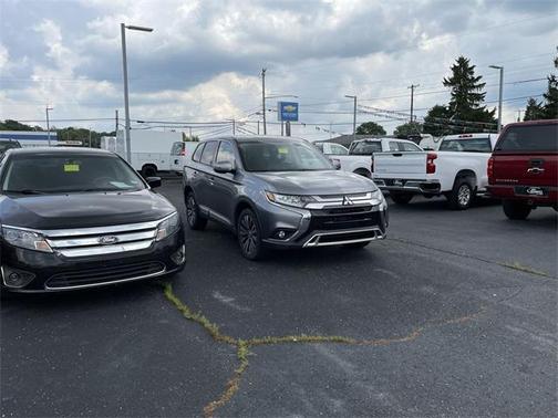 2019 Mitsubishi Outlander SE