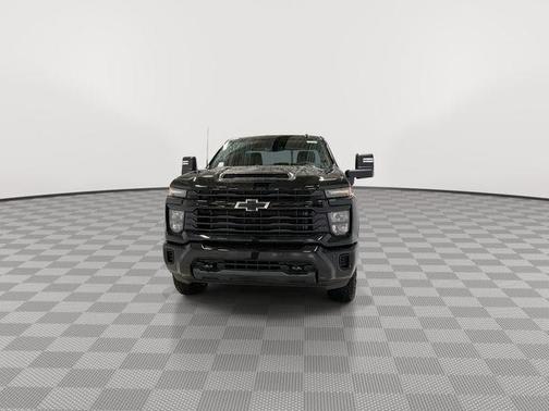 2026 Chevrolet Silverado 2500 Custom