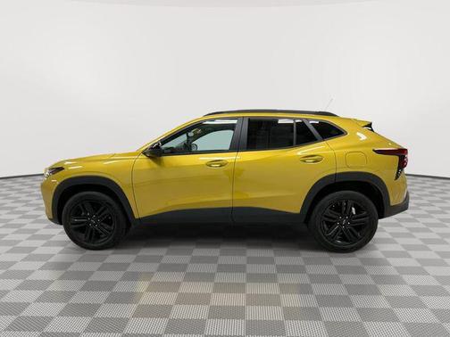 Nitro Yellow Metallic 2025 Chevrolet Trax FWD ACTIV