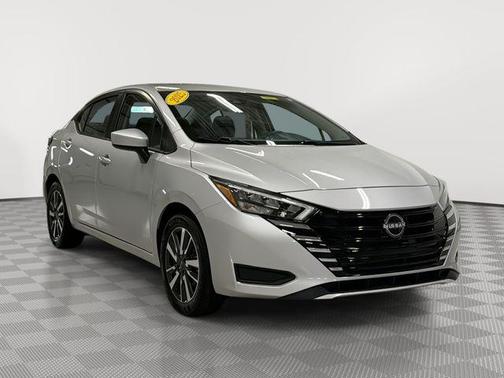 Brilliant Silver Metallic 2025 Nissan Versa 1.6 SV