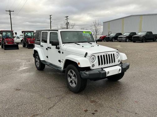 2016 Jeep Wrangler Unlimited Sahara