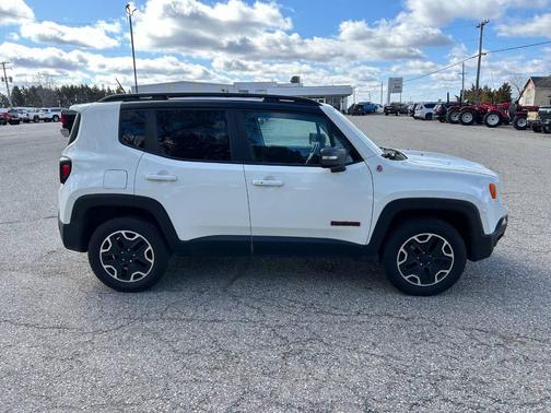 2016 Jeep Renegade Trailhawk