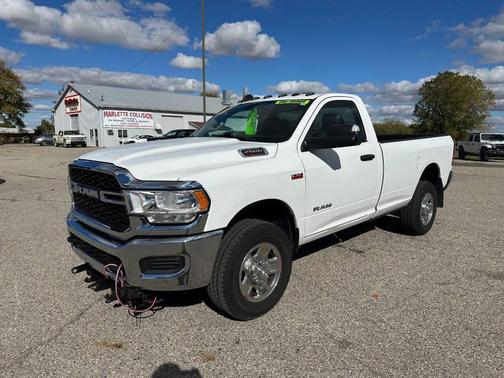 2020 RAM 2500 Tradesman Regular Cab 4X4 8' Box