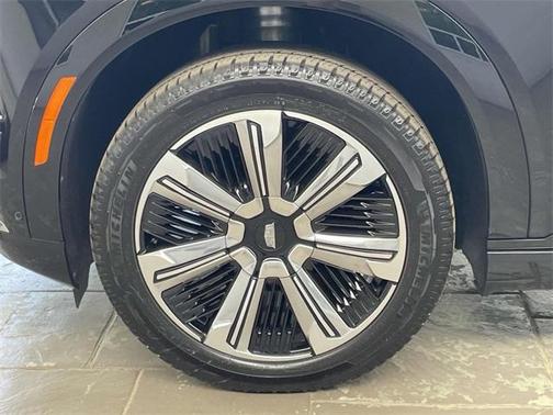 2025 Cadillac Escalade IQ Luxury