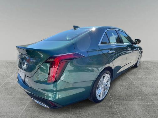 2025 Cadillac CT4 Premium Luxury