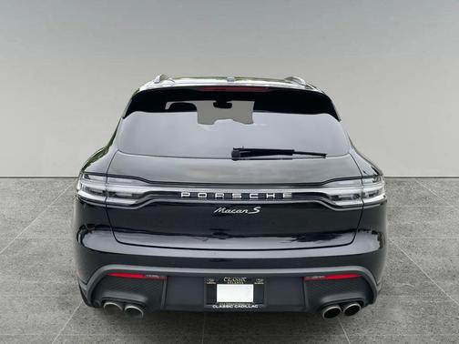 2022 Porsche Macan S