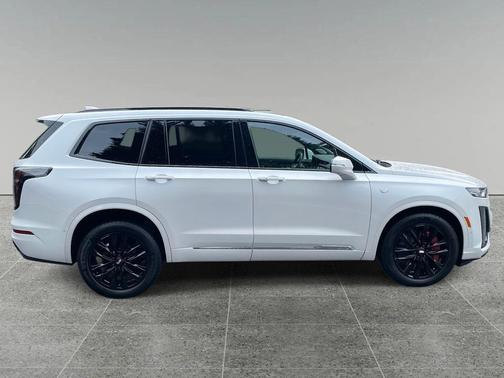 2025 Cadillac XT6 Sport AWD