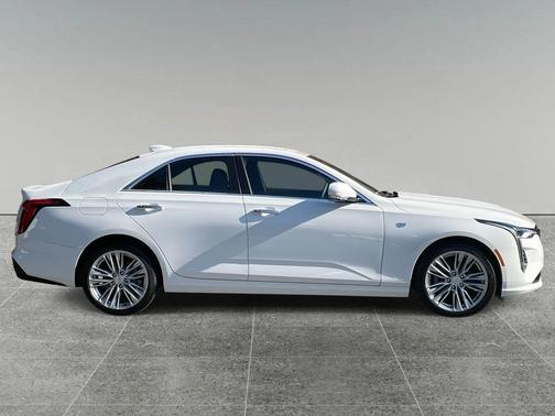 2025 Cadillac CT4 Premium Luxury