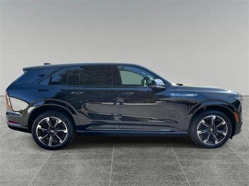 2025 Cadillac Escalade IQ 2
