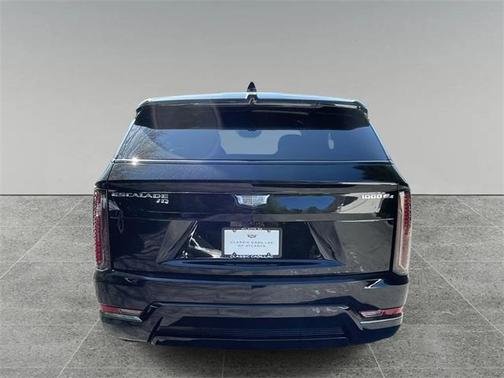 2025 Cadillac Escalade IQ 2