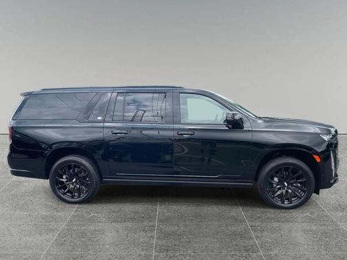 2024 Cadillac Escalade ESV Sport Platinum