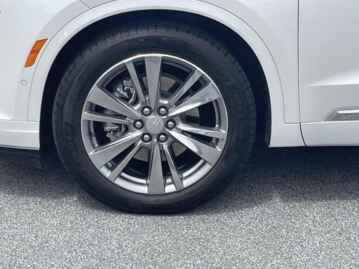 2024 Cadillac XT6 Premium Luxury FWD