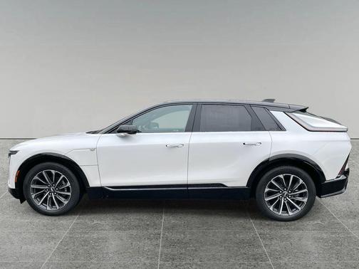 2025 Cadillac LYRIQ Sport