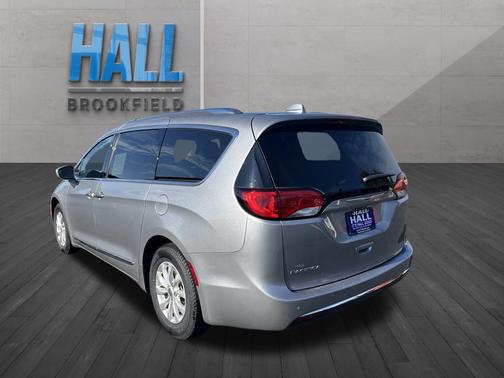 2018 Chrysler Pacifica Touring-L