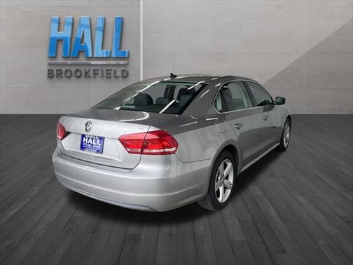 2012 Volkswagen Passat 2.5 SE