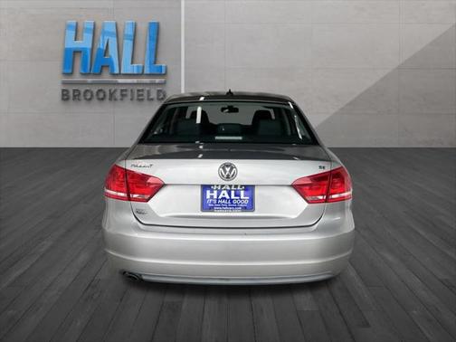 2012 Volkswagen Passat 2.5 SE