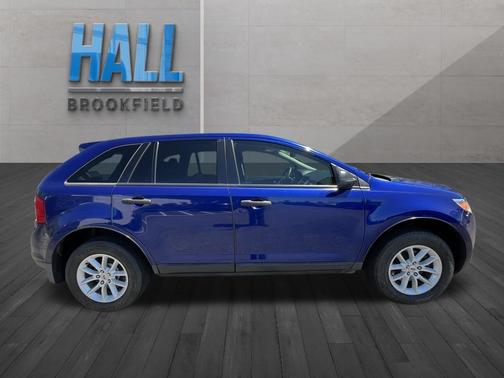 Blue Metallic 2013 Ford Edge SE