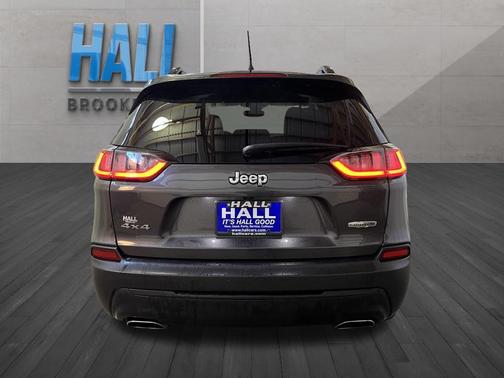 Granite Crystal Metallic Clearcoat 2022 Jeep Cherokee Latitude Lux