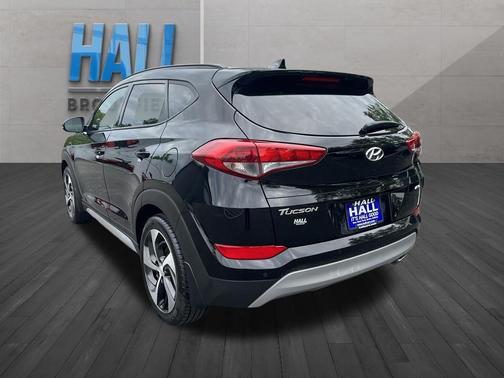 Black Noir Pearl 2018 Hyundai TUCSON Value