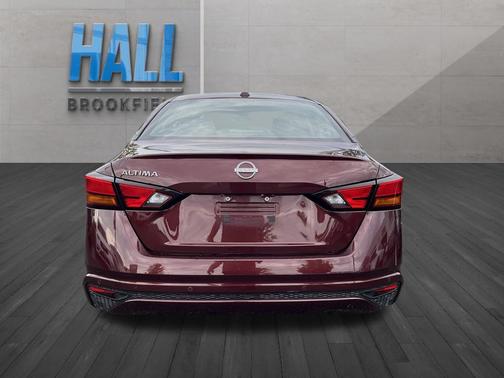 Garnet Pearl Metallic 2025 Nissan Altima 2.5 SV
