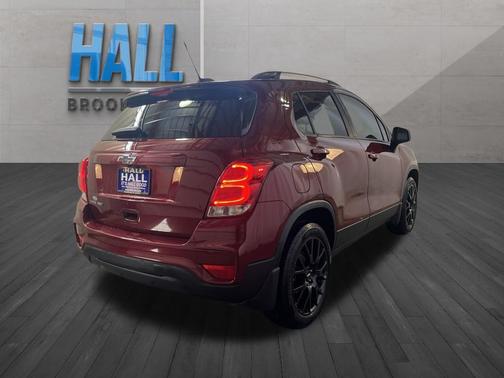 Crimson Metallic 2021 Chevrolet Trax LT