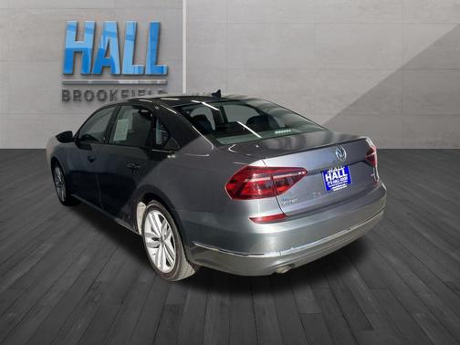 2019 Volkswagen Passat 2.0T Wolfsburg Edition