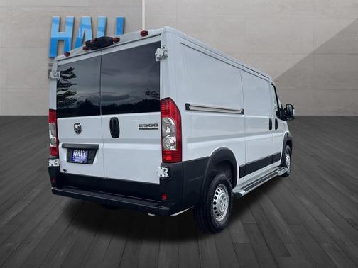 Bright White Clearcoat 2025 RAM ProMaster 2500 Tradesman