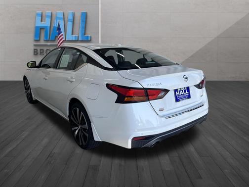 2021 Nissan Altima SR Intelligent AWD