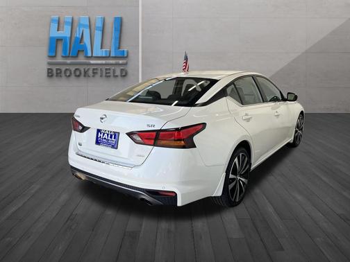 2021 Nissan Altima SR Intelligent AWD
