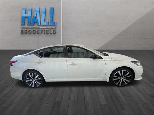 2021 Nissan Altima SR Intelligent AWD