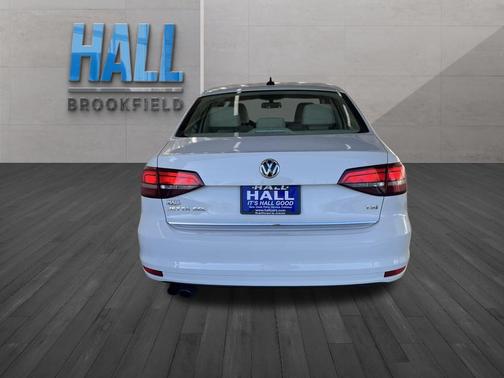 2017 Volkswagen Jetta 1.8T SEL