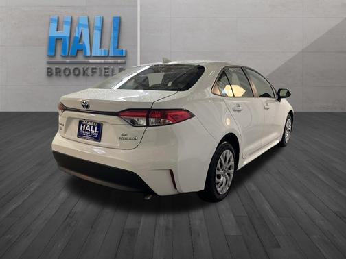 Ice 2024 Toyota Corolla Hybrid LE
