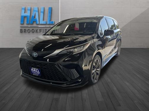 2021 Toyota Sienna XSE 7 Passenger