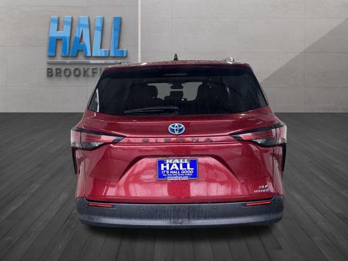 2022 Toyota Sienna XLE