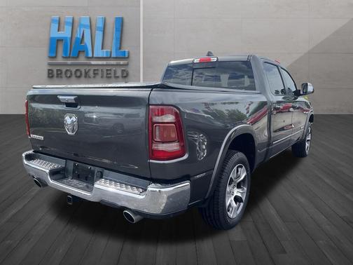 Granite Crystal Metallic Clearcoat 2019 RAM 1500 Laramie