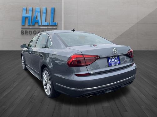 Gray 2017 Volkswagen Passat 1.8T R-Line w/Comfort