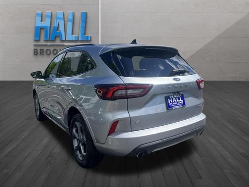 Iconic Silver Metallic 2024 Ford Escape ST-Line