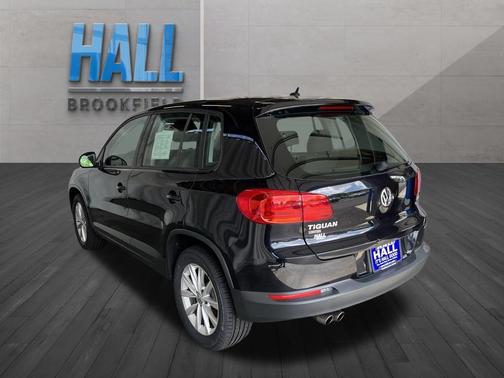 2018 Volkswagen Tiguan Limited 2.0T 4MOTION