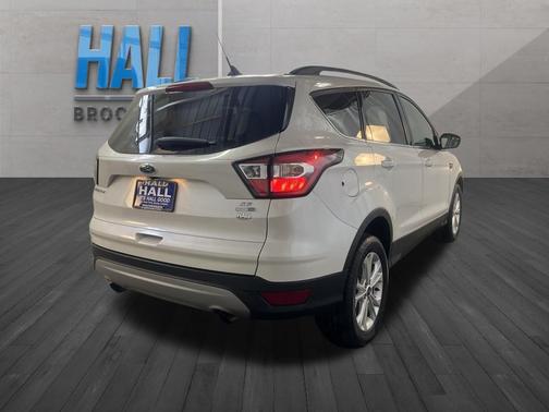 White Platinum 2018 Ford Escape SE