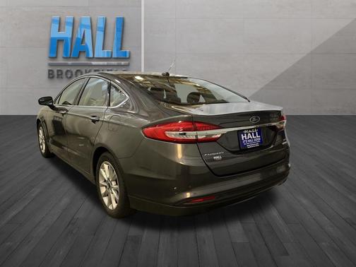 Magnetic 2017 Ford Fusion SE