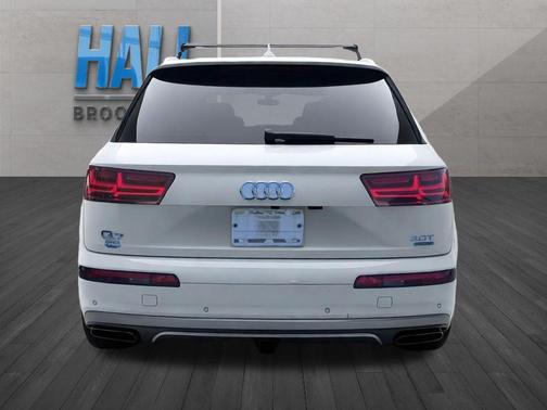 Glacier White 2018 Audi Q7 3.0T Premium Plus
